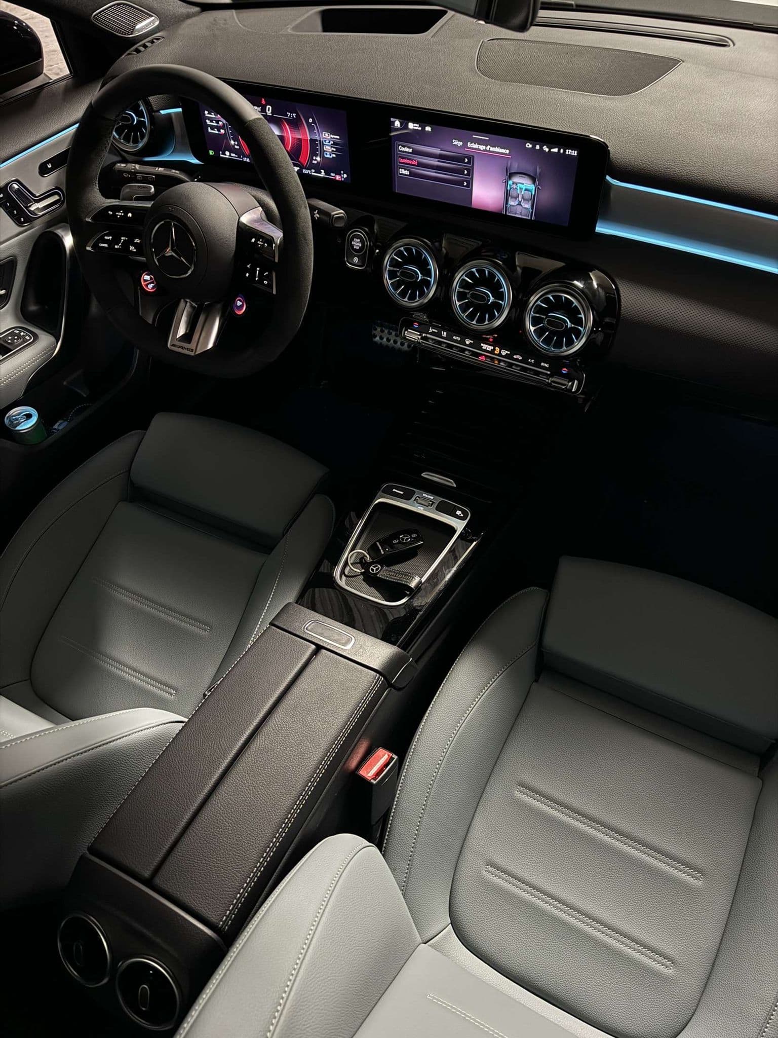 MERCEDES A45S BLANCHE