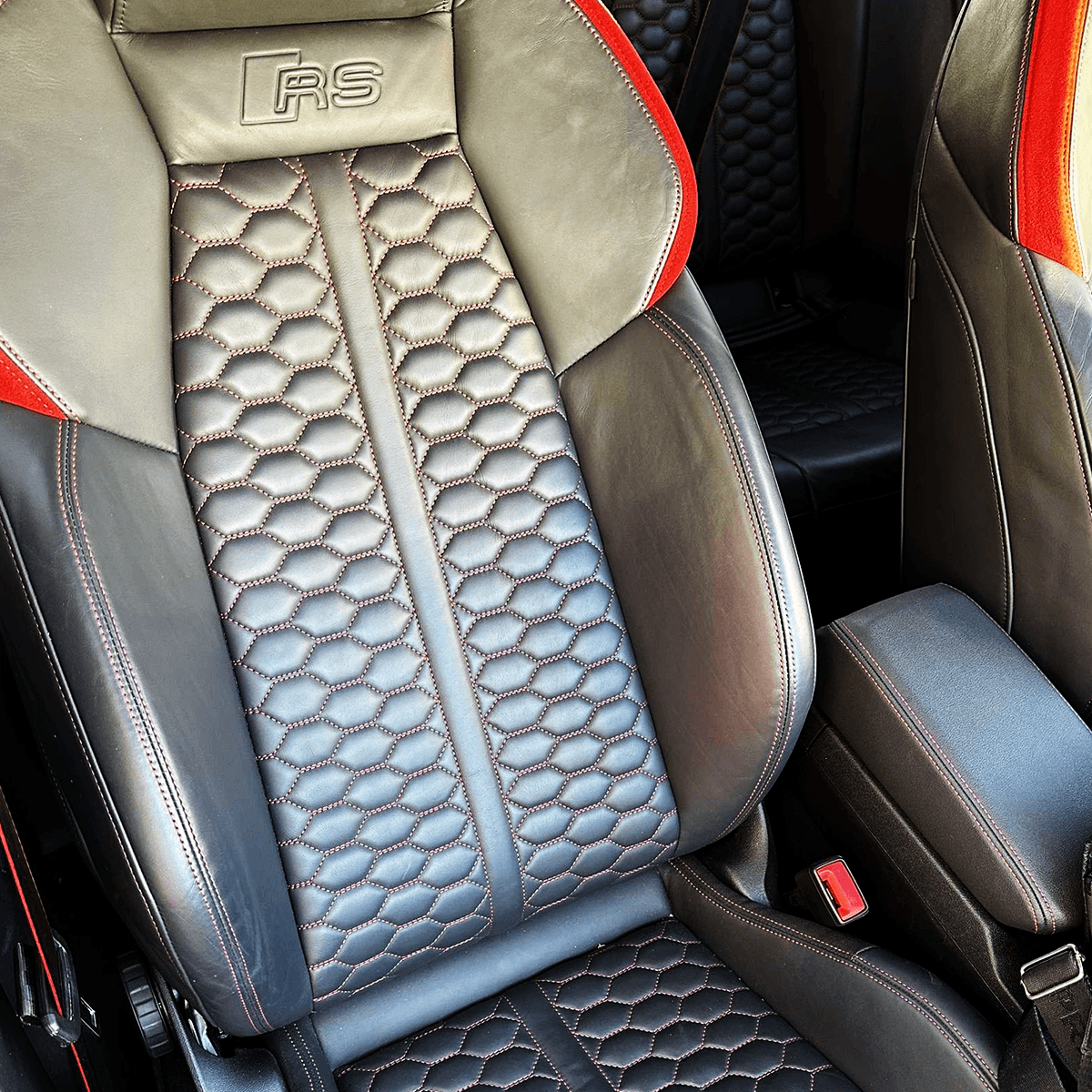 AUDI RS3 - FULL OPTIONS - ROUGE